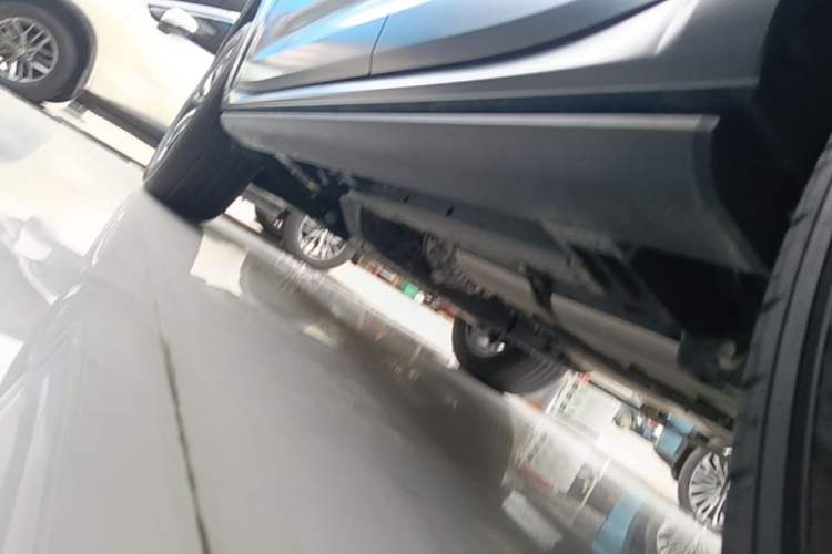 Used Haval H9 2024 2.0T Gasoline All-Wheel-Drive Extreme Edition Left Side Sill