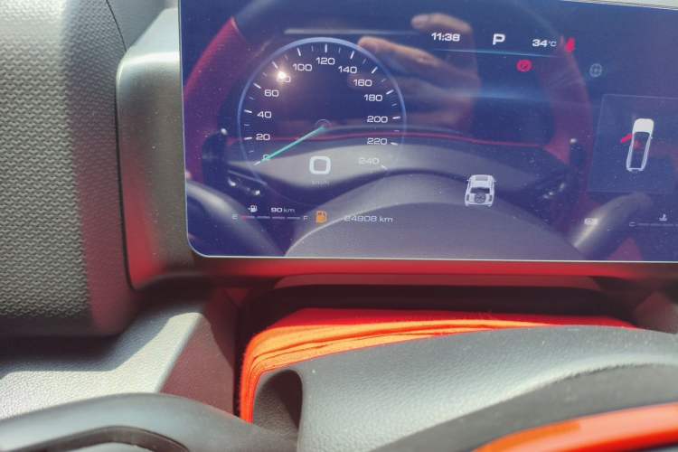Used Haval H9 2024 2.0T Gasoline All-Wheel-Drive Extreme Edition Odometer Close Up