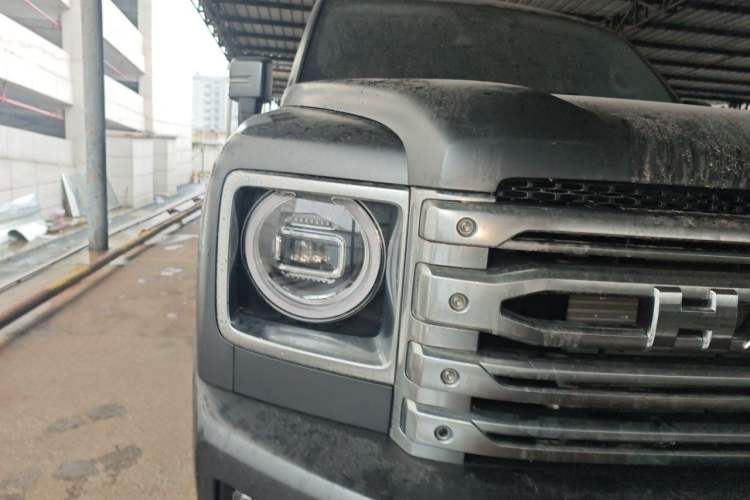 Used Haval H9 2024 2.0T Gasoline All-Wheel-Drive Extreme Edition Right Front Headlight