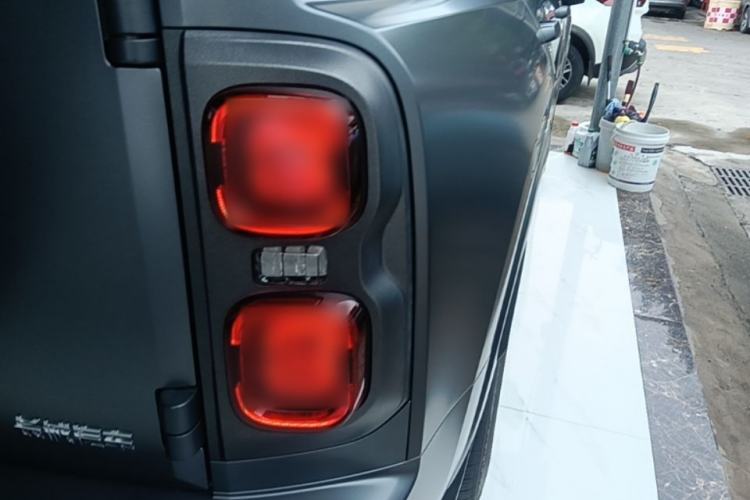 Used Haval H9 2024 2.0T Gasoline All-Wheel-Drive Extreme Edition Right Rear Taillight