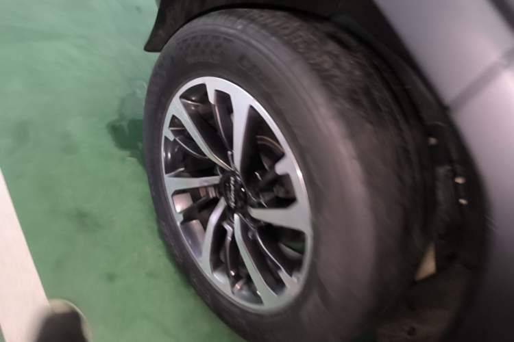 Used Haval H9 2024 2.0T Gasoline All-Wheel-Drive Extreme Edition Right Rear Wheel Hub