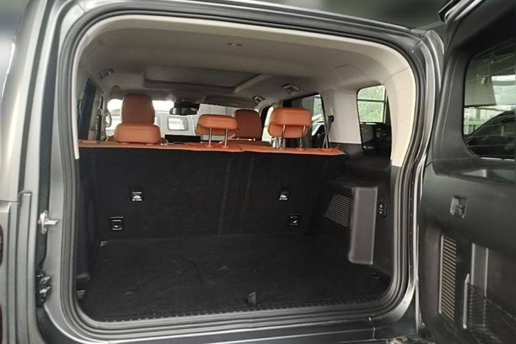Used Haval H9 2024 2.0T Gasoline All-Wheel-Drive Extreme Edition Trunk