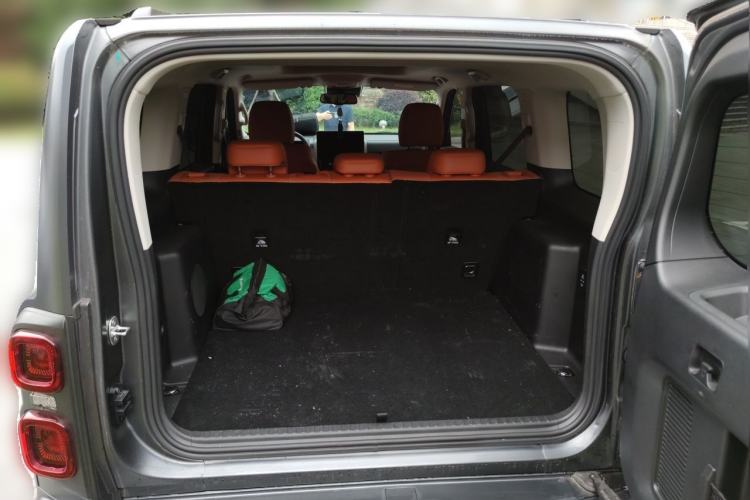 Used Haval H9 2024 2.0T Gasoline All-Wheel-Drive Extreme Edition Trunk