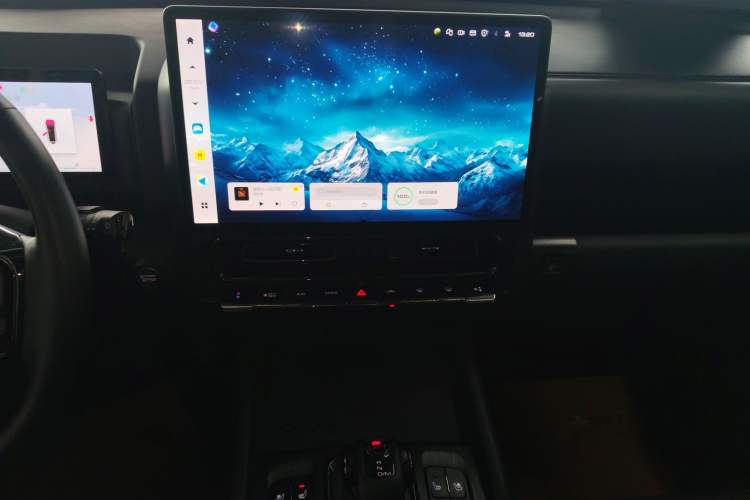 Used Haval H9 2024 2.0T Gasoline 4x4 Territory Edition Audio And AC Panel