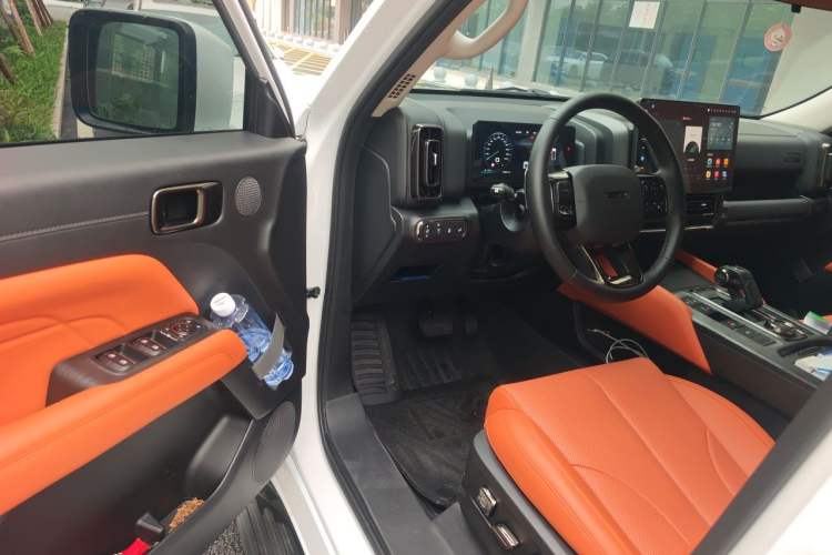Used Haval H9 2024 2.0T Gasoline 4x4 Territory Edition Driver Seat