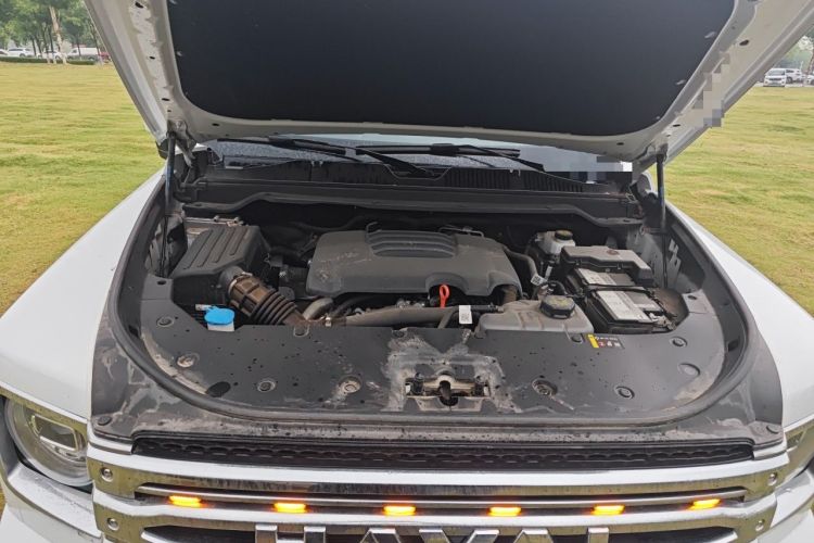 Used Haval H9 2024 2.0T Gasoline All-Wheel-Drive Extreme Edition Engine Bay