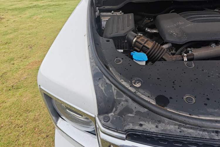 Used Haval H9 2024 2.0T Gasoline All-Wheel-Drive Extreme Edition Engine Bay Right