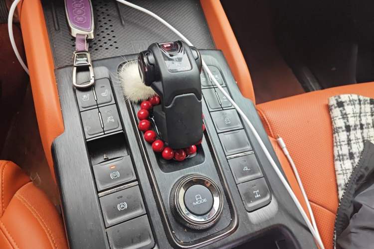 Used Haval H9 2024 2.0T Gasoline All-Wheel-Drive Extreme Edition Gear Lever