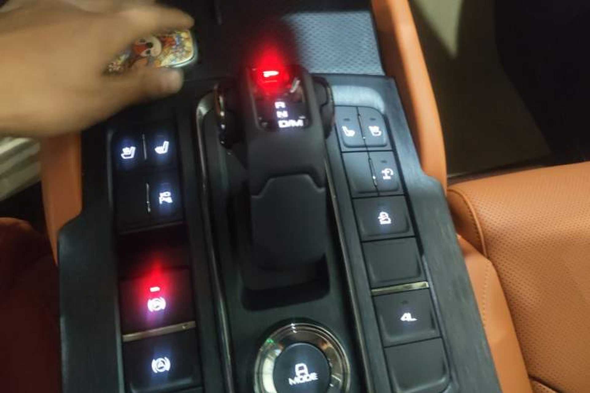 Used Haval H9 2024 2.0T Gasoline 4x4 Territory Edition Gear Lever