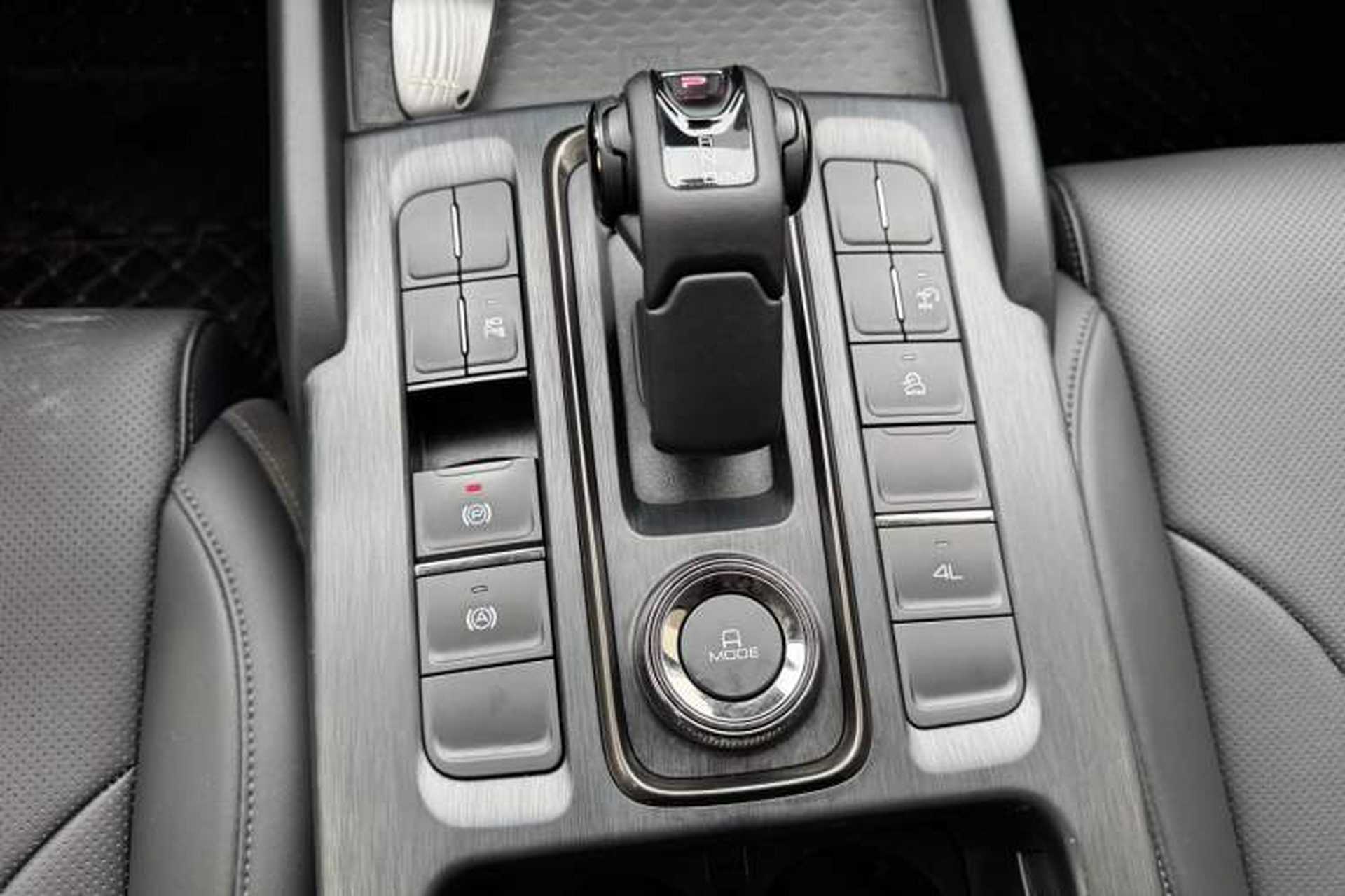 Used Haval H9 2024 2.0T Gasoline Four-Wheel Drive Explore Edition Interior 3