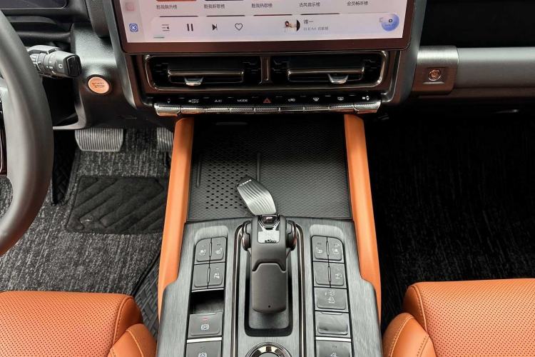 Used Haval H9 2024 2.0T Gasoline All-Wheel-Drive Extreme Edition Interior 3