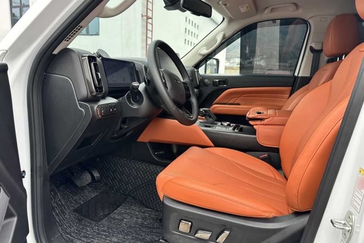 Used Haval H9 2024 2.0T Gasoline All-Wheel-Drive Extreme Edition Interior 4