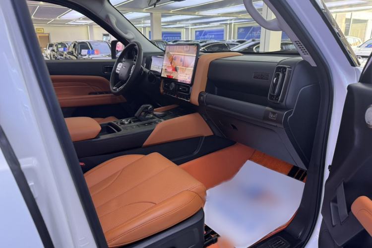Used Haval H9 2024 2.0T Gasoline 4x4 Territory Edition Interior 5
