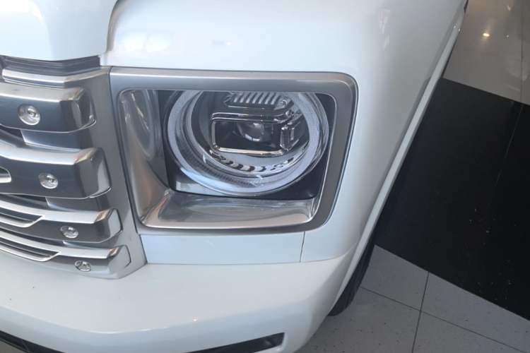 Used Haval H9 2024 2.0T Gasoline Four-Wheel Drive Explore Edition Left Front Headlight