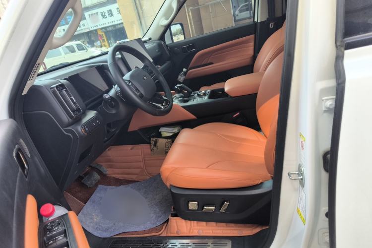 Used Haval H9 2024 2.0T Gasoline All-Wheel-Drive Extreme Edition Left Front Seat