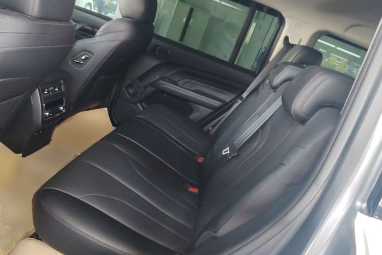 Used Haval H9 2024 2.0T Gasoline All-Wheel-Drive Extreme Edition Left Rear Seat