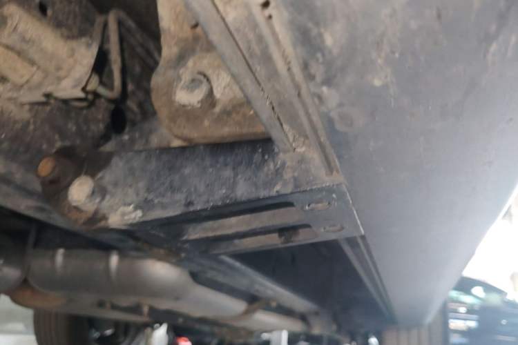 Used Haval H9 2024 2.0T Gasoline All-Wheel-Drive Extreme Edition Left Side Sill
