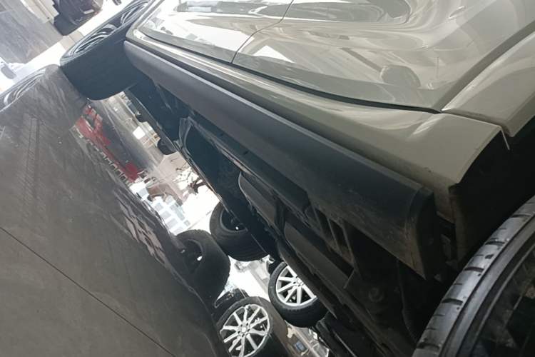 Used Haval H9 2024 2.0T Gasoline All-Wheel-Drive Extreme Edition Left Side Sill