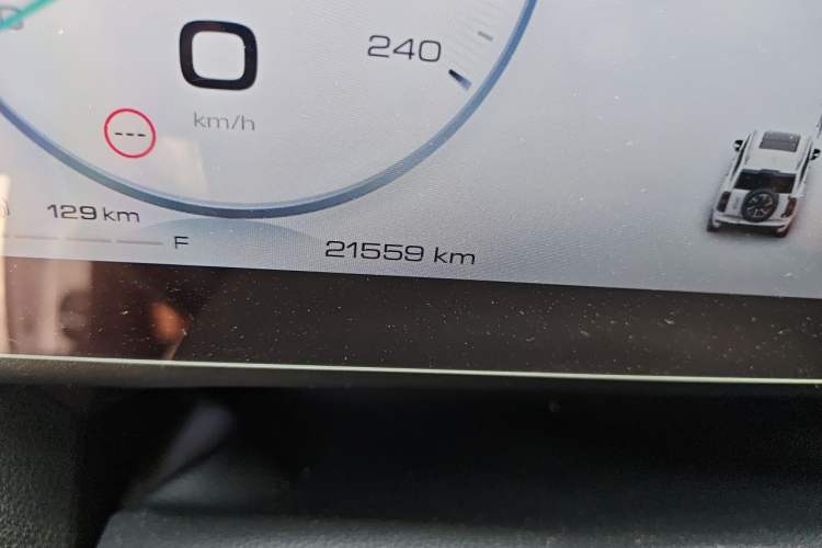 Used Haval H9 2024 2.0T Gasoline All-Wheel-Drive Extreme Edition Odometer Close Up