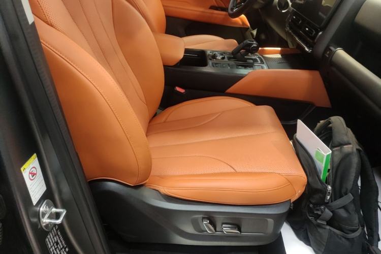 Used Haval H9 2024 2.4T Diesel 4x4 Extreme Edition Right Front Seat