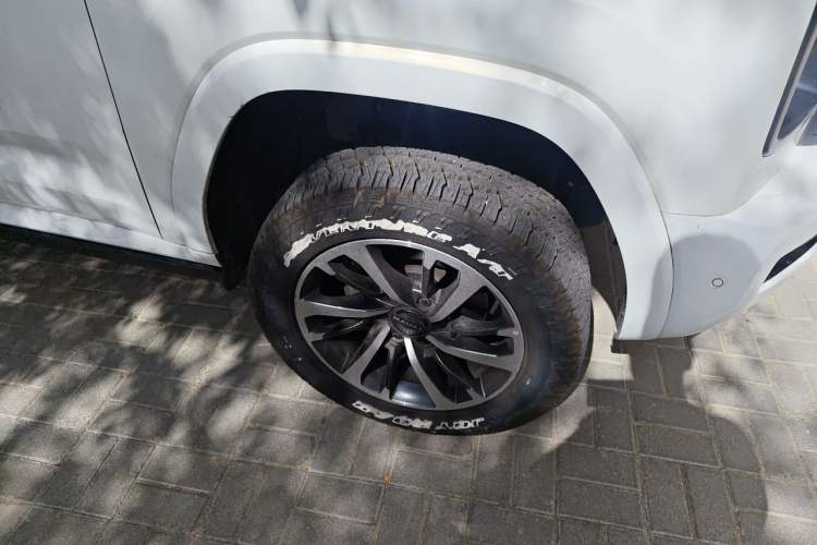 Used Haval H9 2024 2.0T Gasoline All-Wheel-Drive Extreme Edition Right Front Wheel Hub