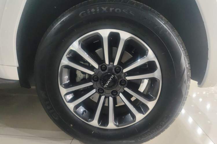 Used Haval H9 2024 2.0T Gasoline 4x4 Territory Edition Right Front Wheel Hub