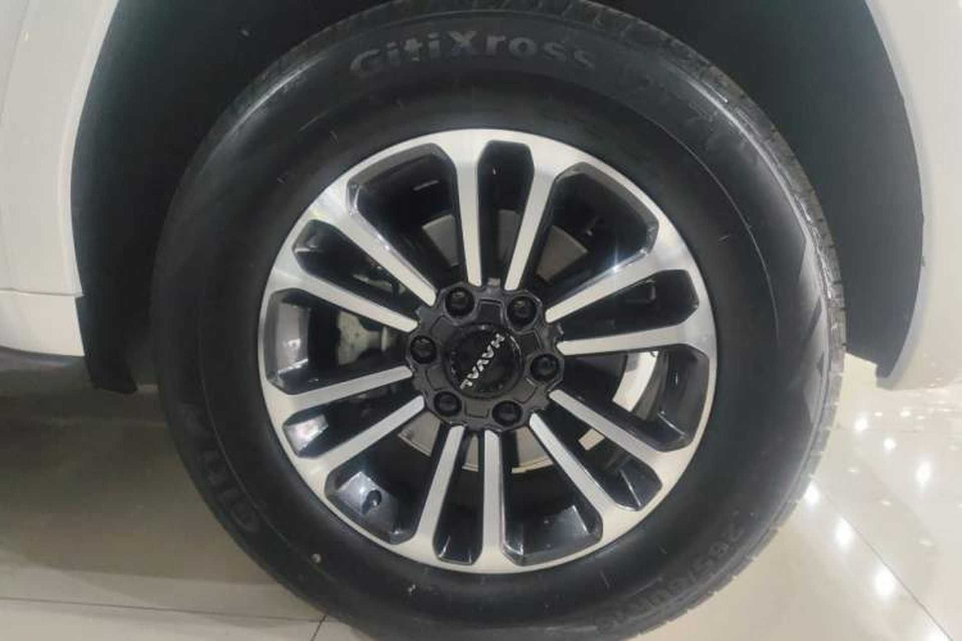 Used Haval H9 2024 2.0T Gasoline 4x4 Territory Edition Right Front Wheel Hub