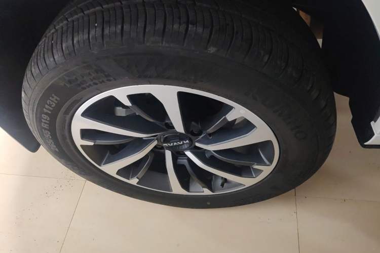 Used Haval H9 2024 2.0T Gasoline All-Wheel-Drive Extreme Edition Right Rear Wheel Hub