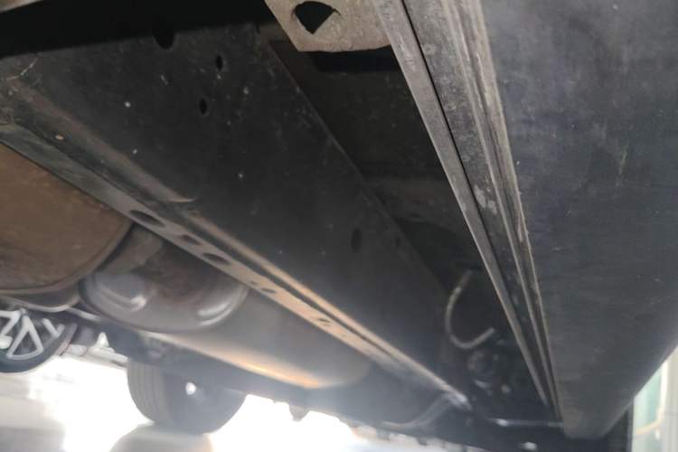 Used Haval H9 2024 2.0T Gasoline All-Wheel-Drive Extreme Edition Right Side Sill