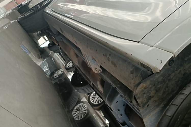 Used Haval H9 2024 2.0T Gasoline All-Wheel-Drive Extreme Edition Right Side Sill