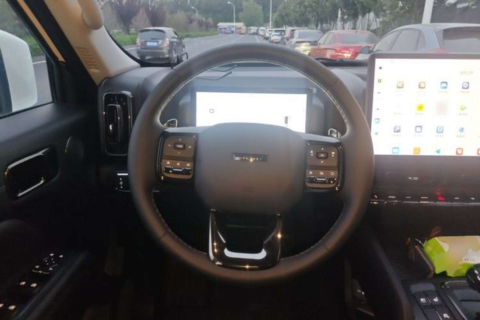 Used Haval H9 2024 2.0T Gasoline All-Wheel-Drive Extreme Edition Steering Wheel