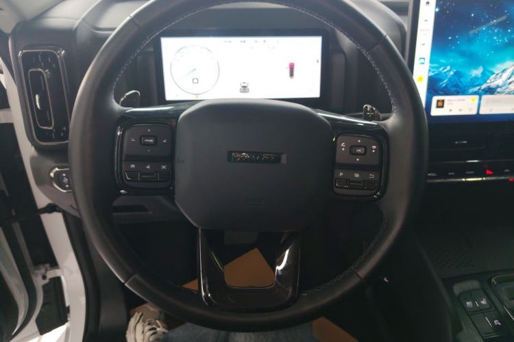 Used Haval H9 2024 2.0T Gasoline 4x4 Territory Edition Steering Wheel