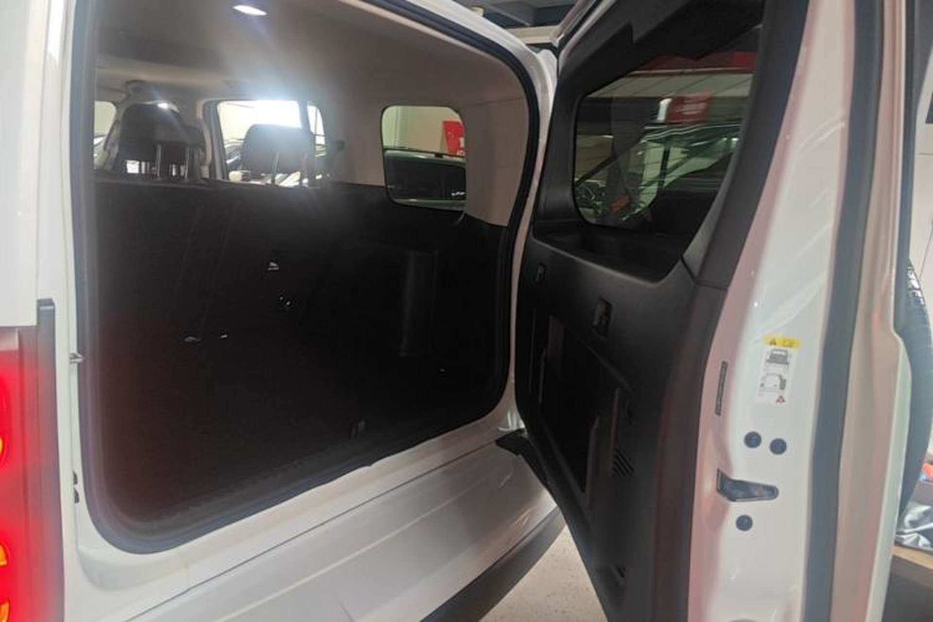 Used Haval H9 2024 2.0T Gasoline Four-Wheel Drive Explore Edition Trunk