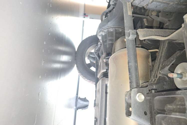 Used Haval H9 2025 Model 2.0T Gasoline Four-wheel-drive Warrior Edition Chassis Rear Right