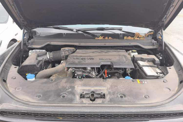 Used Haval H9 2025 Model 2.4T Diesel Four-wheel-drive Warrior Edition Engine Bay