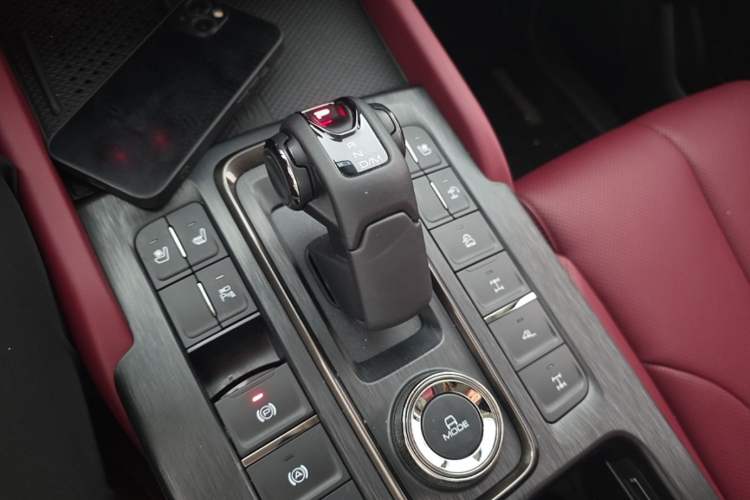 Used Haval H9 2025 Model 2.0T Gasoline Four-wheel-drive Warrior Edition Gear Lever