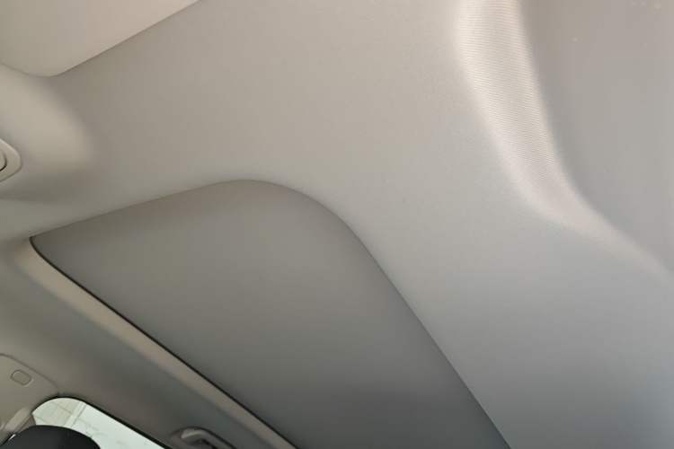 Used Haval H9 2025 Model 2.0T Gasoline Four-wheel-drive Warrior Edition Headliner
