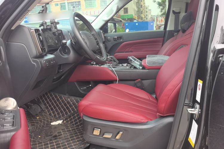 Used Haval H9 2025 Model 2.4T Diesel Four-wheel-drive Warrior Edition Left Front Seat