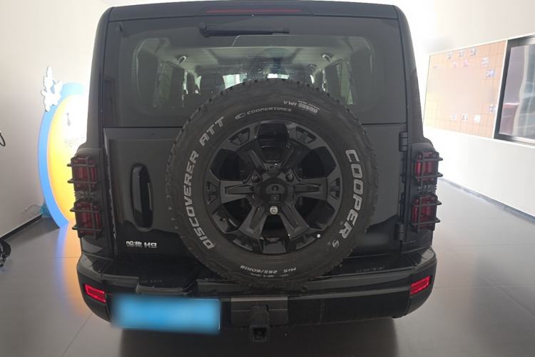 Used Haval H9 2025 Model 2.0T Gasoline Four-wheel-drive Warrior Edition Rear