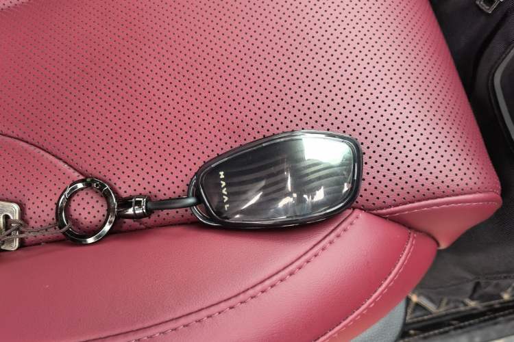 Used Haval H9 2025 Model 2.4T Diesel Four-wheel-drive Warrior Edition Vehicle Key