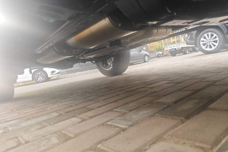 Used Haval H9 2026 Model 2.0T Gasoline Four-Wheel Drive Extreme Edition Chassis Front Right
