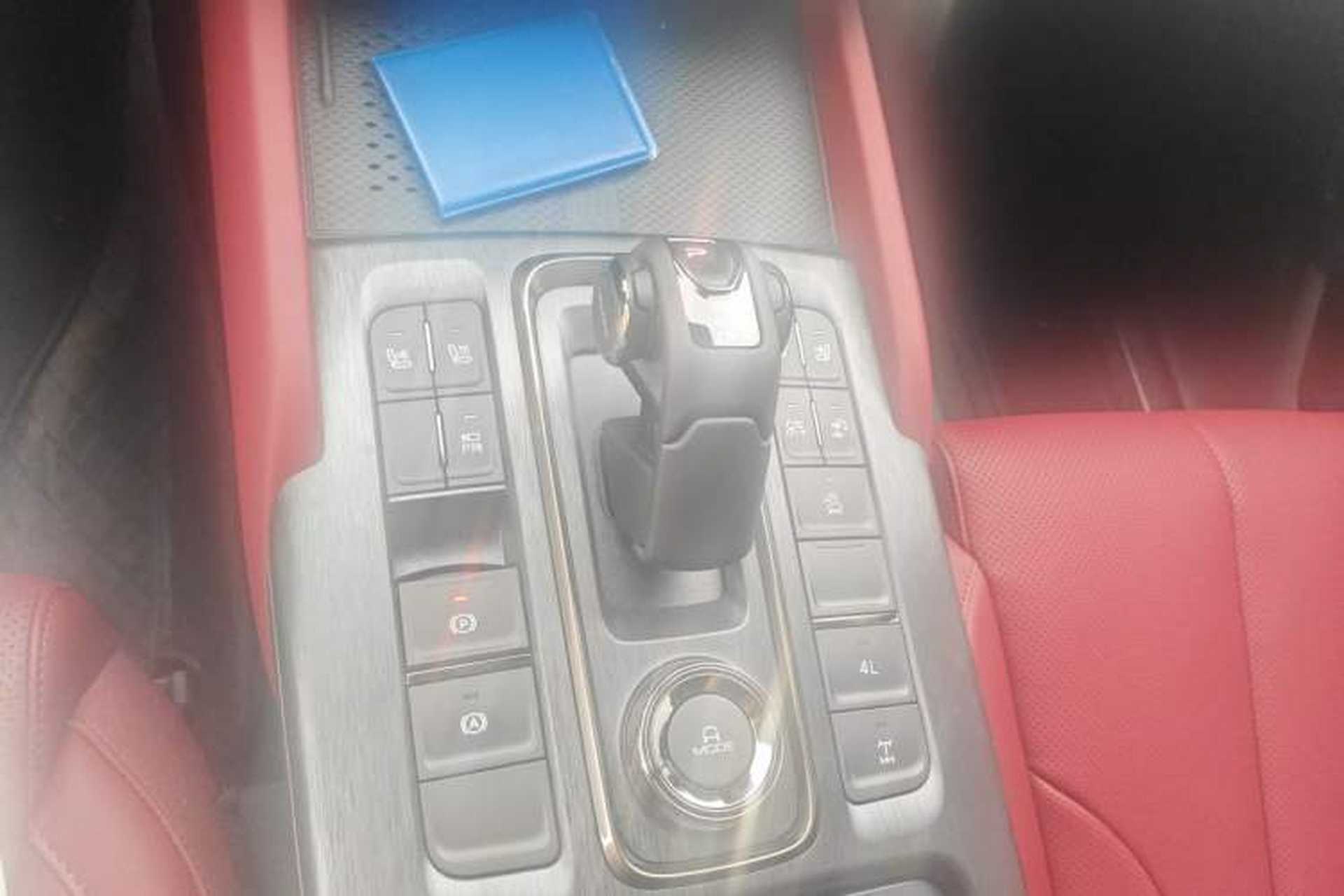 Used Haval H9 2026 Model 2.0T Gasoline Four-Wheel Drive Extreme Edition Gear Lever