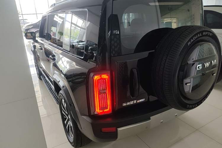 Used Haval Munglong PLUS 2026 Hi4 255 Ultra Five-Seat Navigation Edition Rear Left 45 Deg