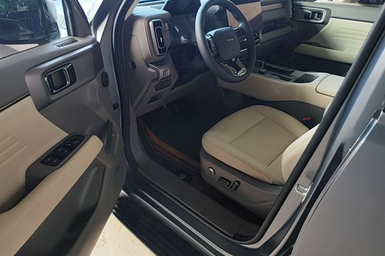 Used Haval Munglong PLUS 2026 Hi4 255 Ultra Five-Seat Navigation Edition Driver Seat
