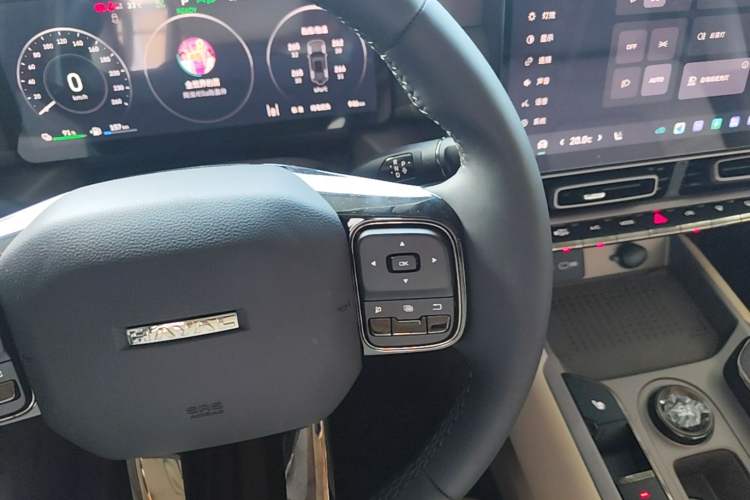 Used Haval Munglong PLUS 2026 Hi4 255 Ultra Five-Seat Navigation Edition Gear Lever