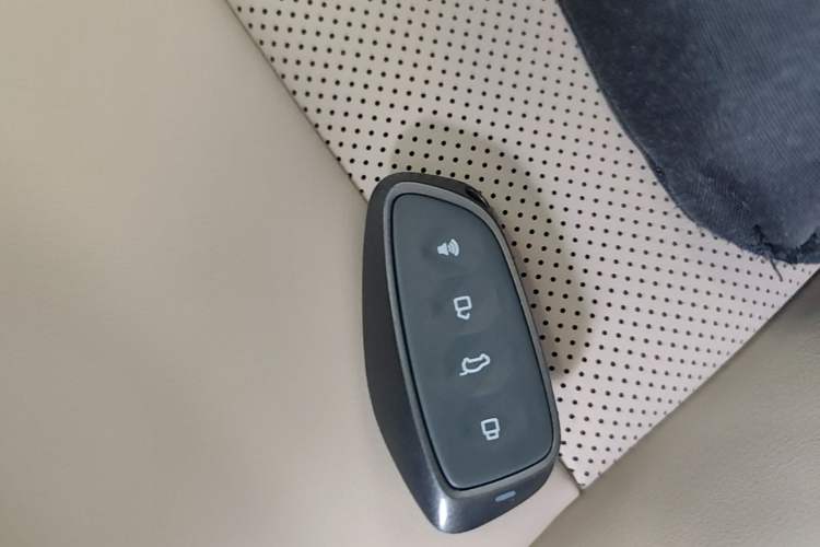 Used Haval Munglong PLUS 2026 Hi4 255 Ultra Five-Seat Navigation Edition Vehicle Key