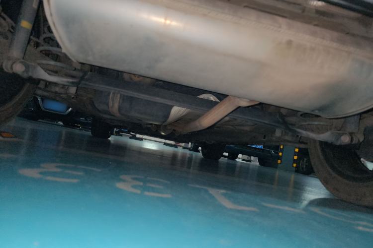 Used Haval JOLION 2021 1.5T Automatic Four-Door Version Chassis Rear