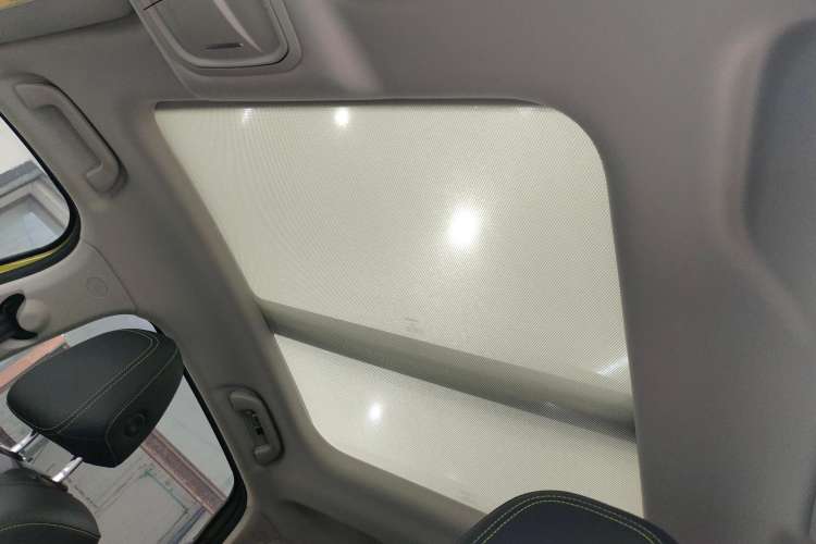 Used Haval JOLION 2021 1.5T Automatic Four-Door Version Headliner