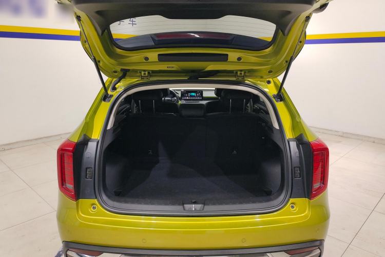 Used Haval JOLION 2021 1.5T Automatic Four-Door Version Trunk