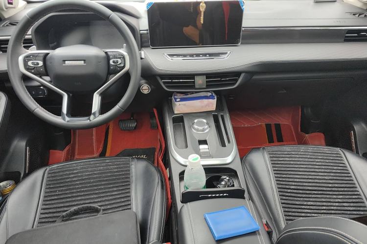 Used Haval JOLION 2021 1.5T Automatic Grand Three-Volume Version Center Console